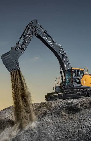 Hyundai crane Machine Export by Zoom Euromotors
